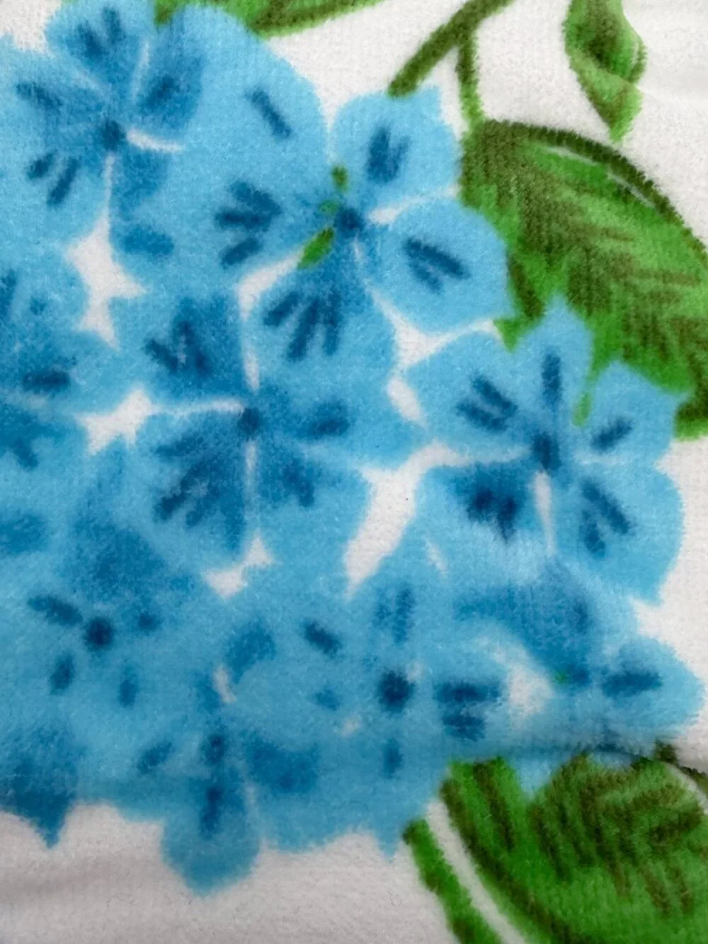 Cynthia Rowley Hydrangea Tip Towels Set of 2 Blue Floral Green White 12x18 NWT